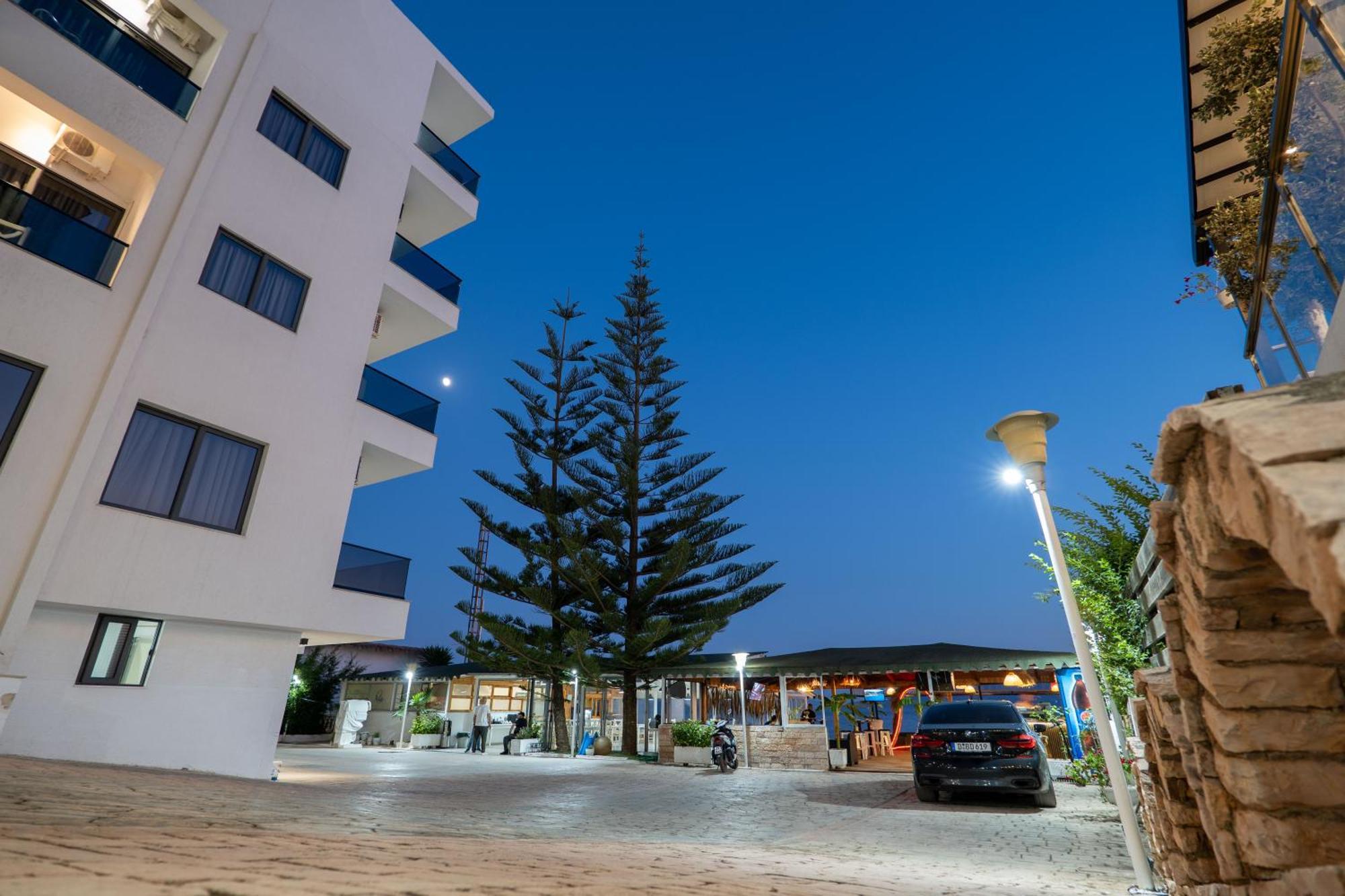 Hotel Kompleks Joni Саранда Экстерьер фото