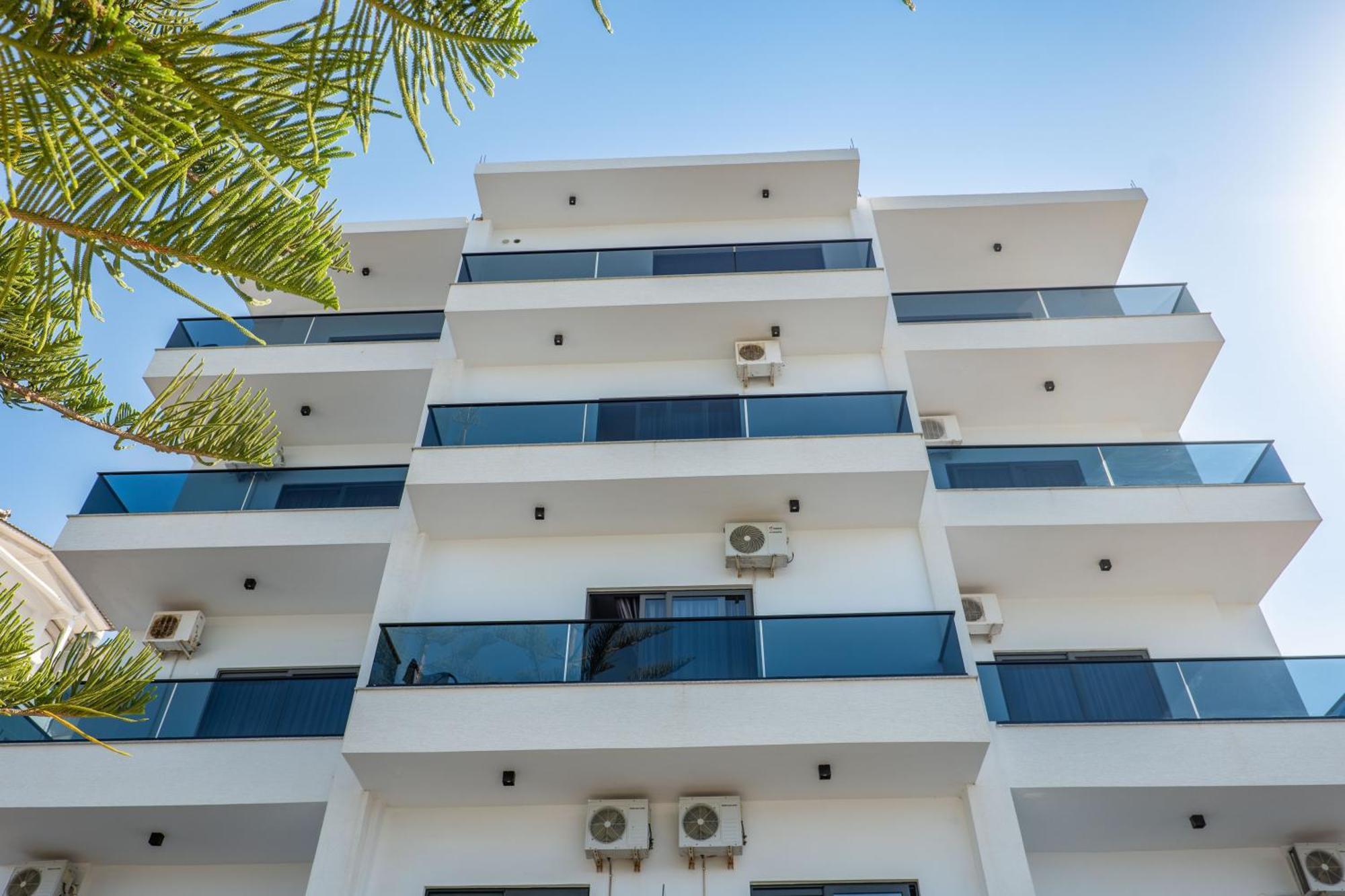 Hotel Kompleks Joni Саранда Экстерьер фото
